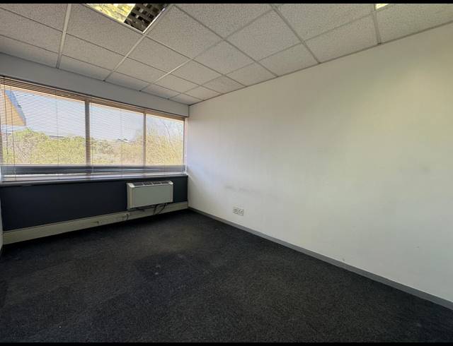 313M² OFFICE TO LET IN WOODMEAD
